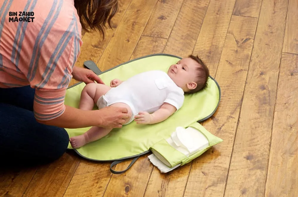 BABY DIAPER CHANGING CLUTCH
