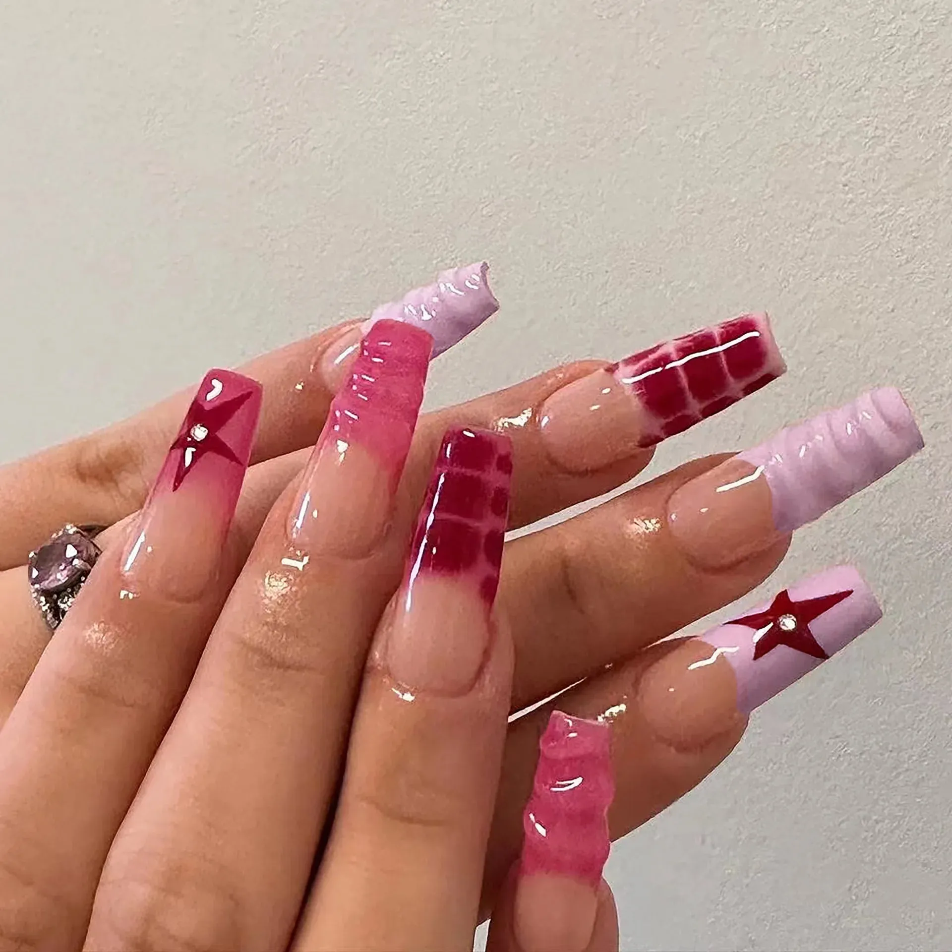 Glamorous Rhinestone-Studded Press-On Nails